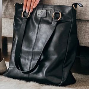 Nalphi Luxury Full-Grain Leather tote with technology